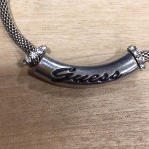 Guess necklace adjustable length